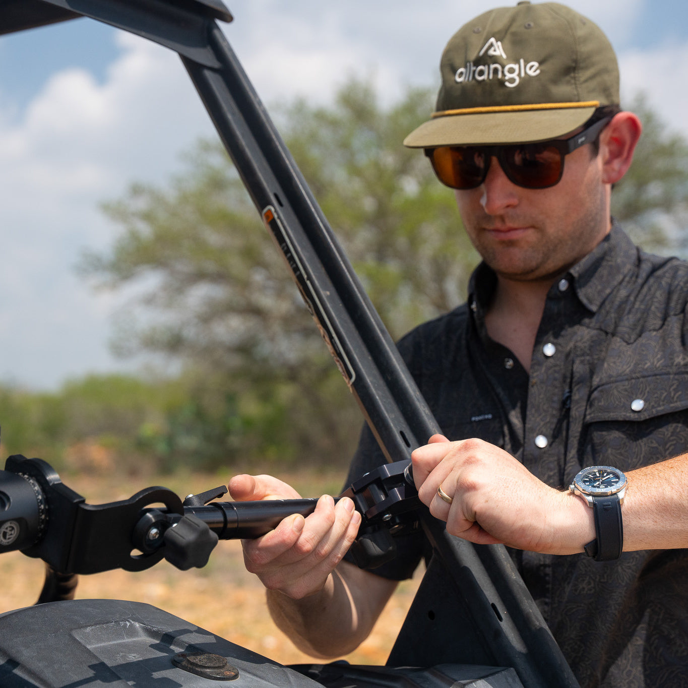 Connect Hub clamp-on mounting system in use